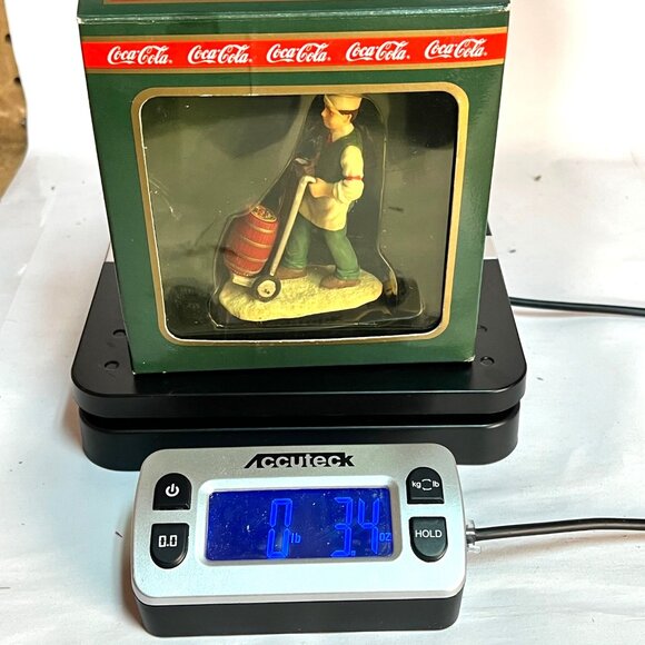 Coca-Cola Town Square Collection The Soda Jerk Figurine Vintage 1992 Item 64316 - Picture 9 of 9